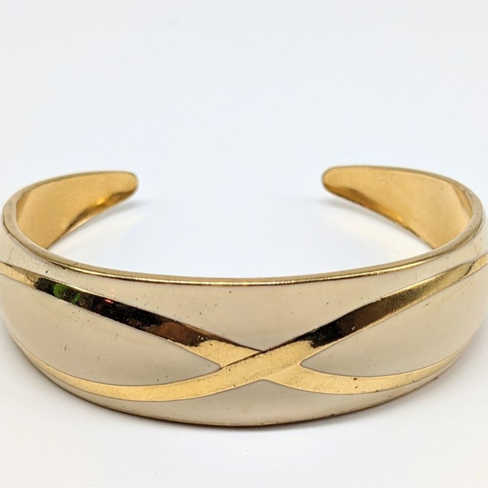 Vintage Avon Cream Enamel Cuff Bracelet  Love Knot Gold Tone Metal 1980s